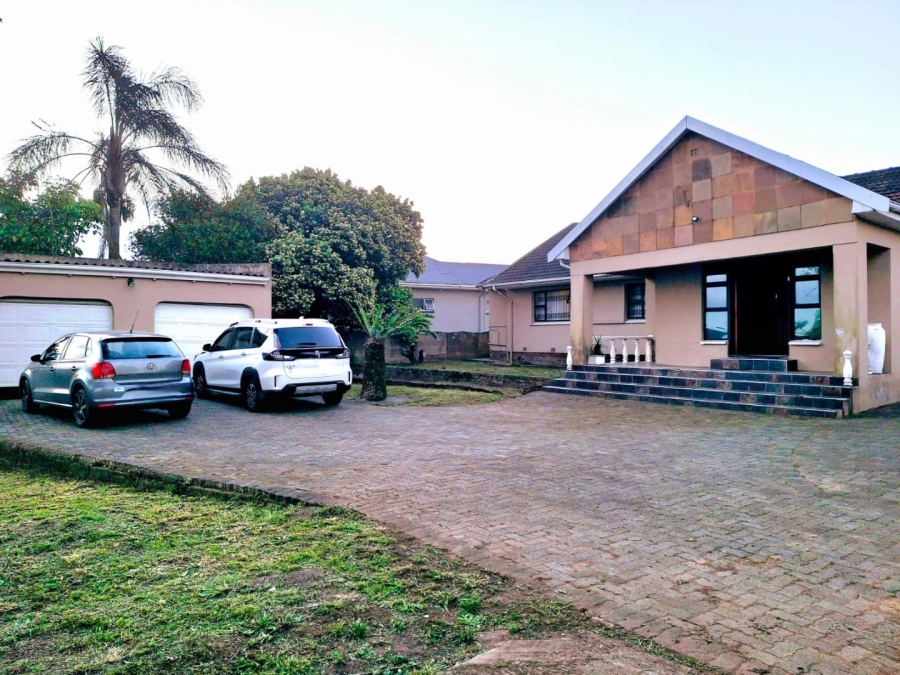 5 Bedroom Property for Sale in Summerpride Eastern Cape
